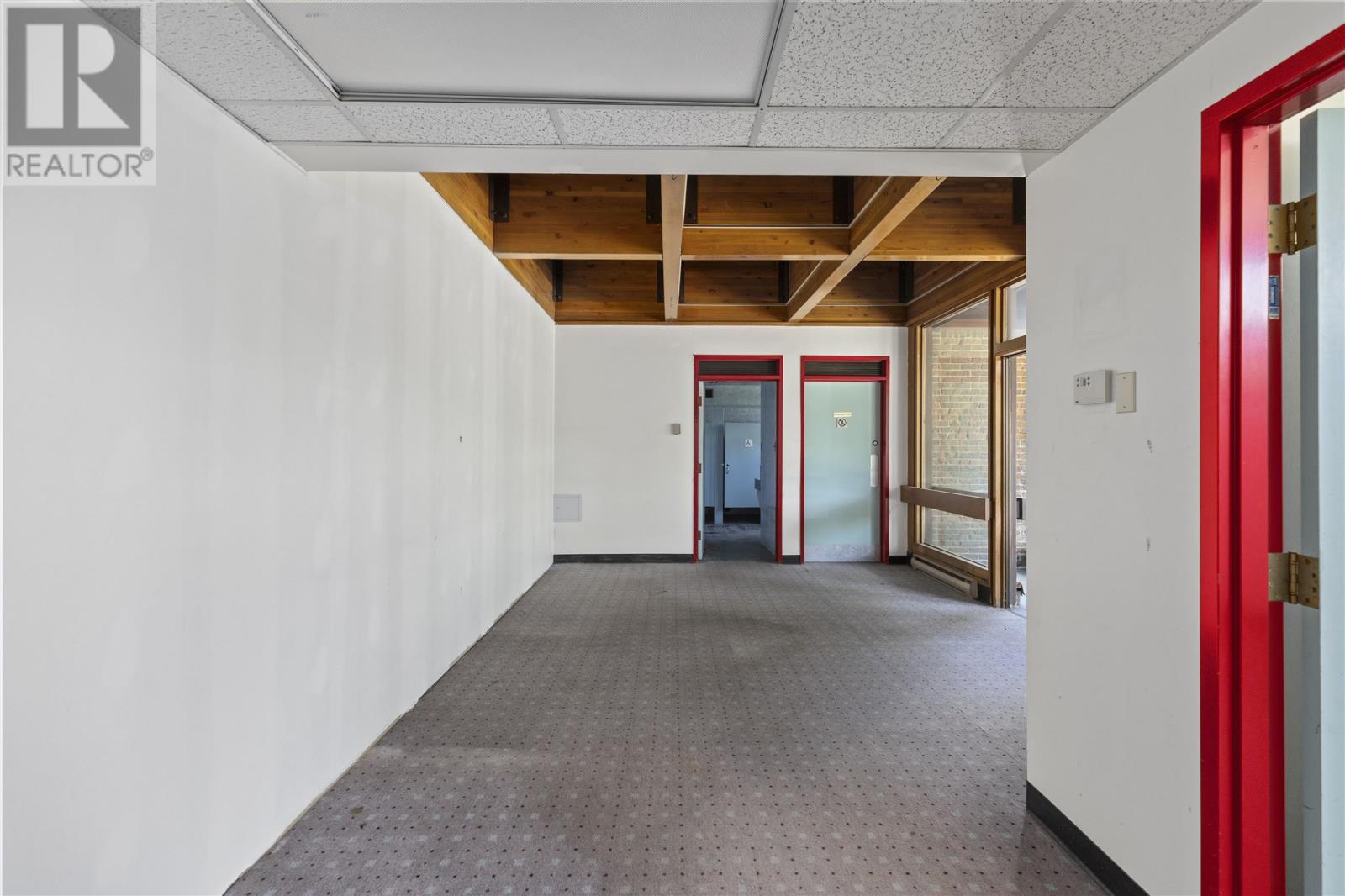 Photo 6 of 120 Huron St, Sault Ste Marie ON