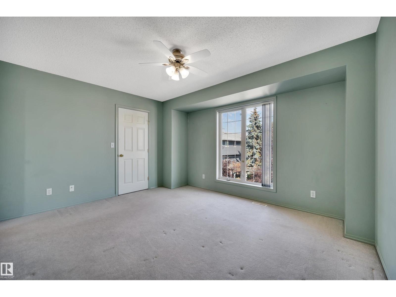 Photo 22 of 3 15128 22 St Nw, Edmonton AB
