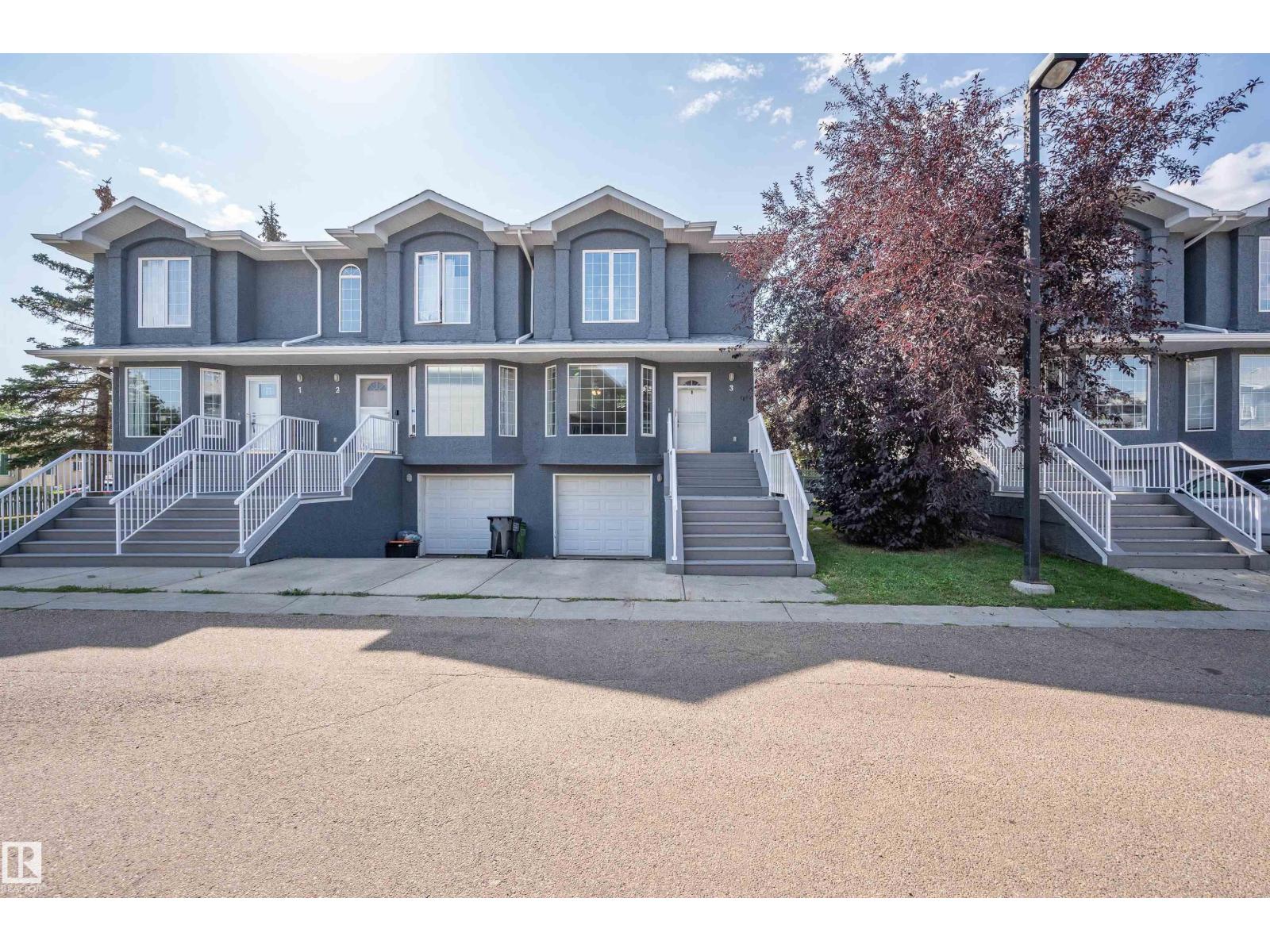 Photo 4 of 3 15128 22 St Nw, Edmonton AB