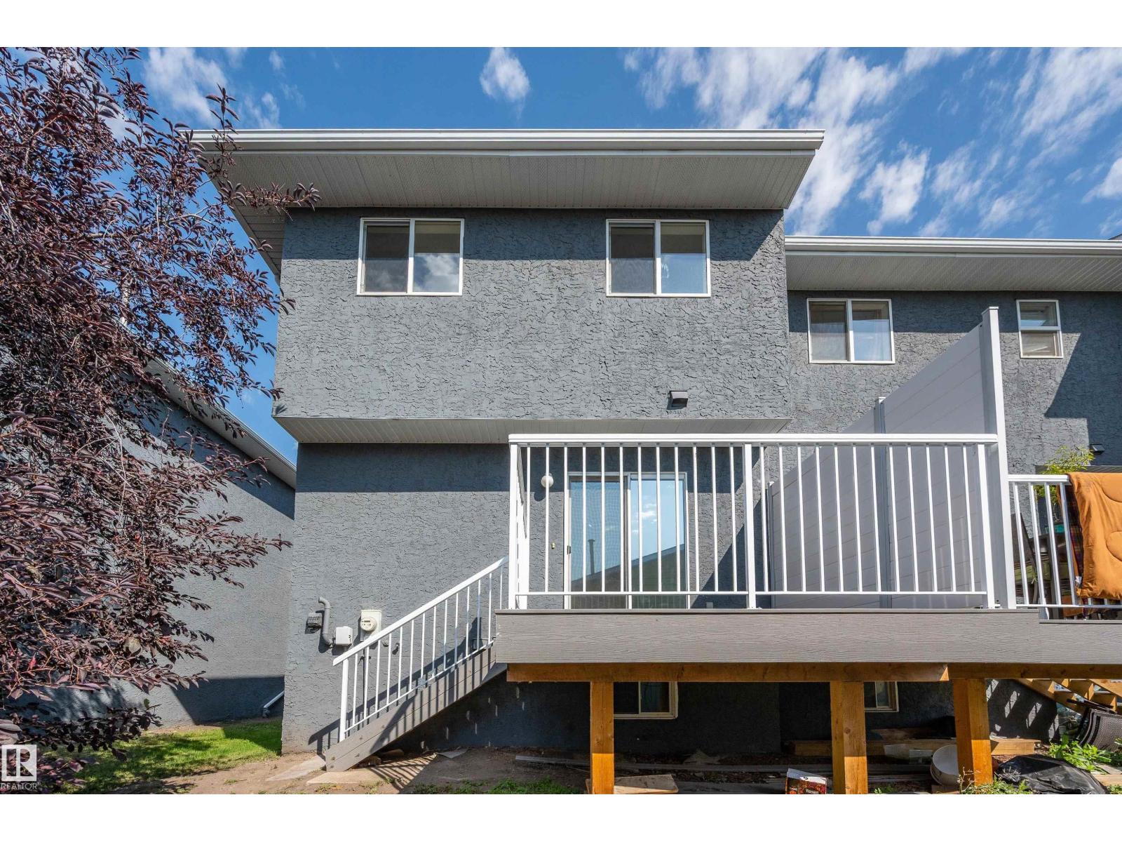 Photo 41 of 3 15128 22 St Nw, Edmonton AB