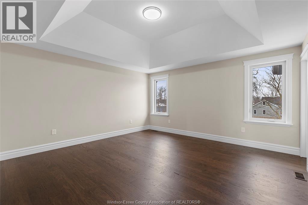 Photo 22 of 71 Redwood, Kingsville ON