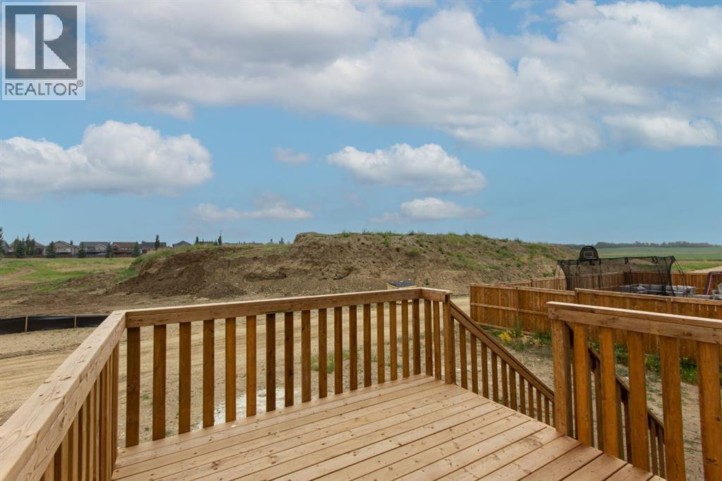 Photo 11 of 52 Trinity Street, Lacombe AB