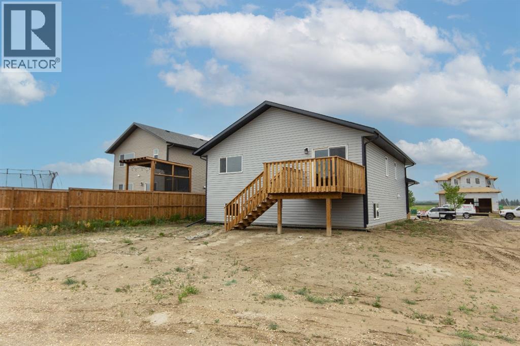 Photo 32 of 52 Trinity Street, Lacombe AB