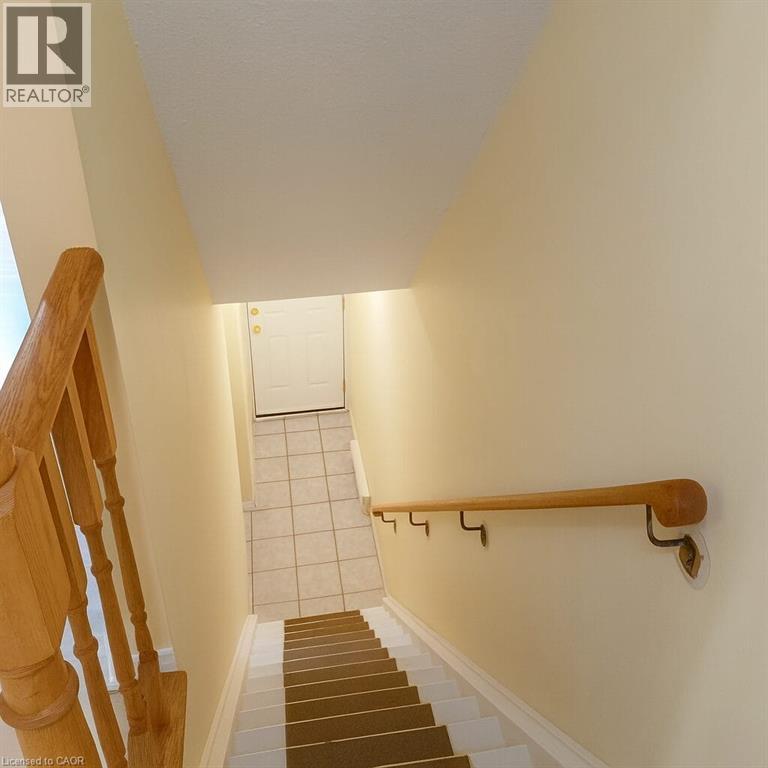Photo 13 of 21 Evergreen Court Unit 7, Barrie ON