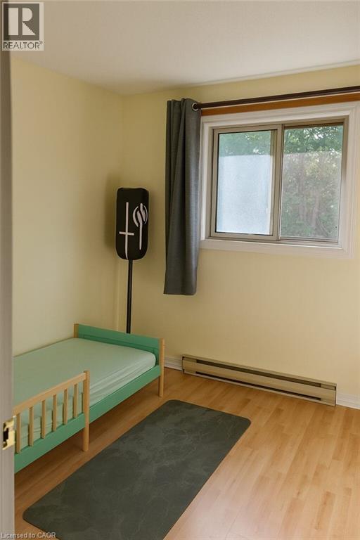 Photo 7 of 21 Evergreen Court Unit 7, Barrie ON
