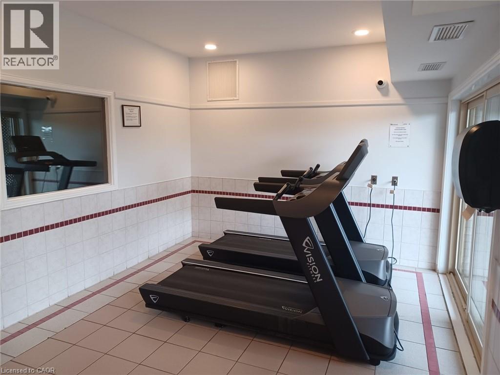 Photo 17 of 21 Evergreen Court Unit 7, Barrie ON