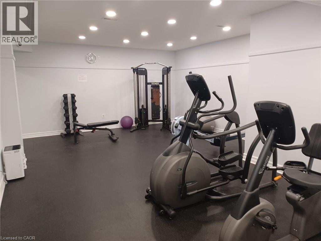 Photo 18 of 21 Evergreen Court Unit 7, Barrie ON