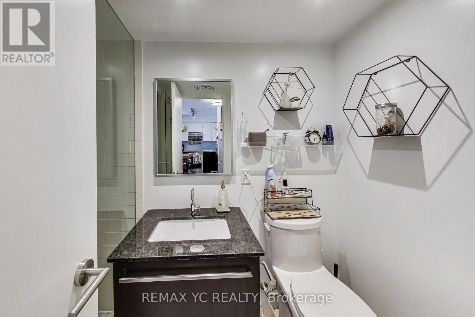 Photo 12 of 520 120 Varna Drive, Toronto ON