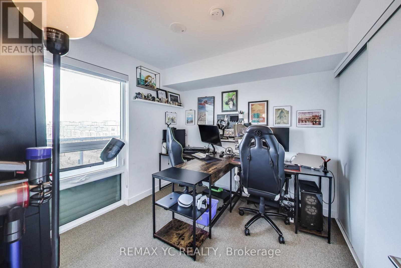 Photo 10 of 520 120 Varna Drive, Toronto ON