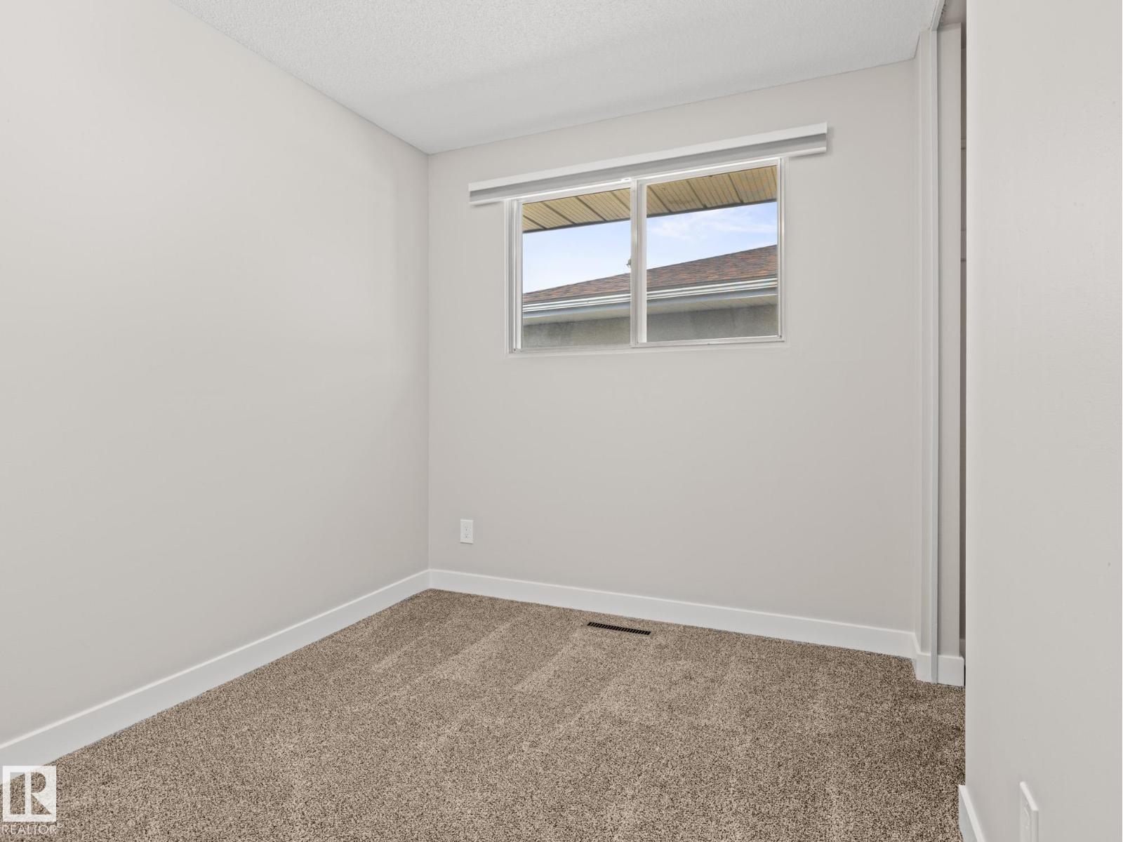 Photo 16 of 9311 169 St Nw, Edmonton AB