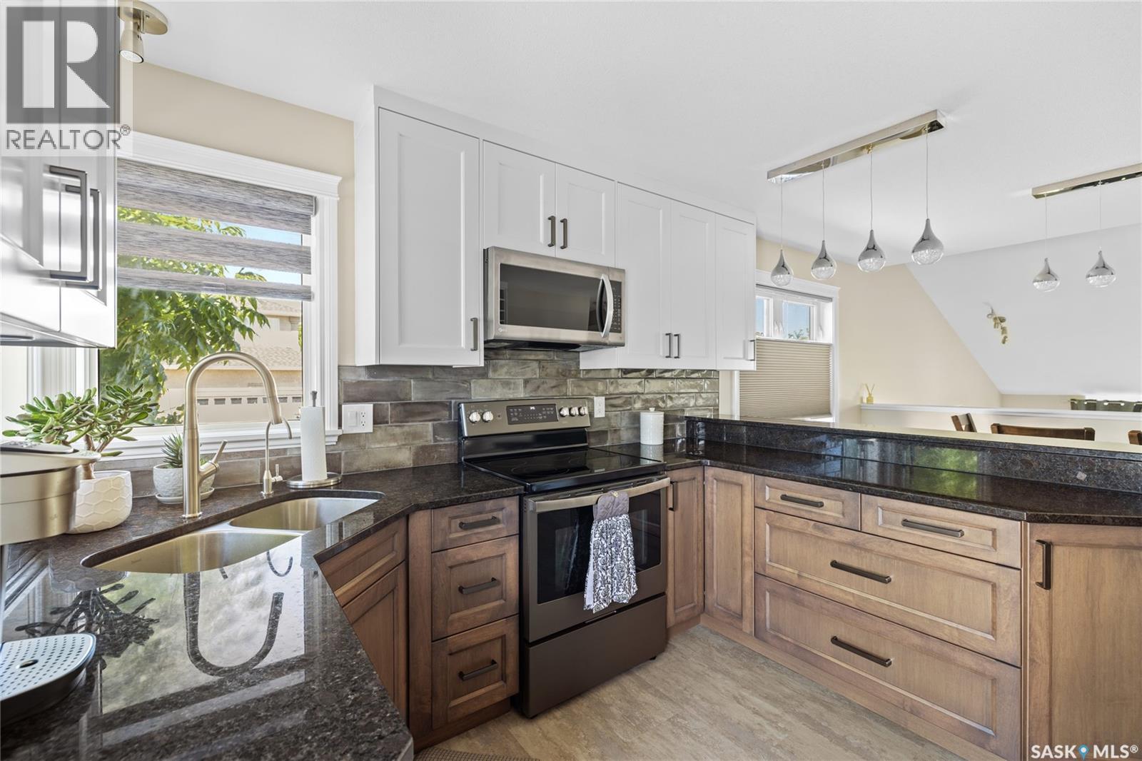 Photo 11 of 3836 Thames Road E, Regina SK