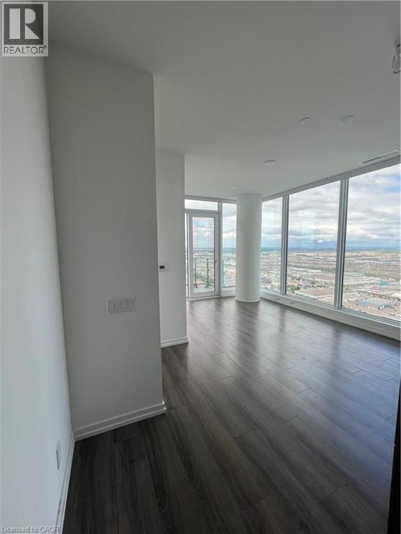 Photo 6 of 1000 Portage Parkway Crescent Unit 50, Vaughan ON