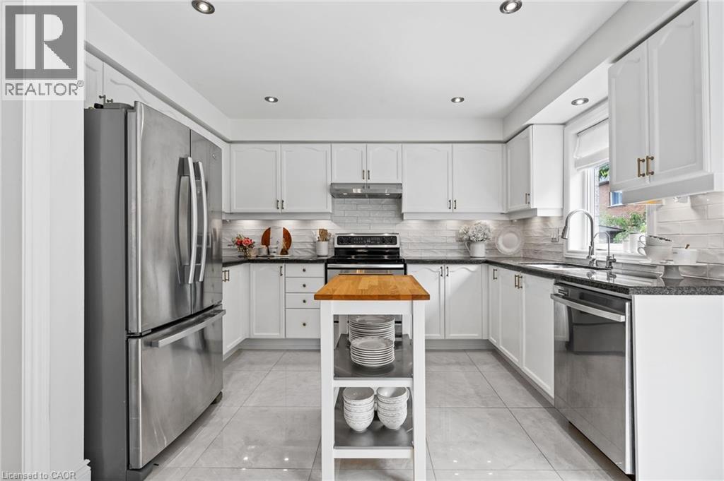 Photo 11 of 2306 Bankside Drive, Mississauga ON