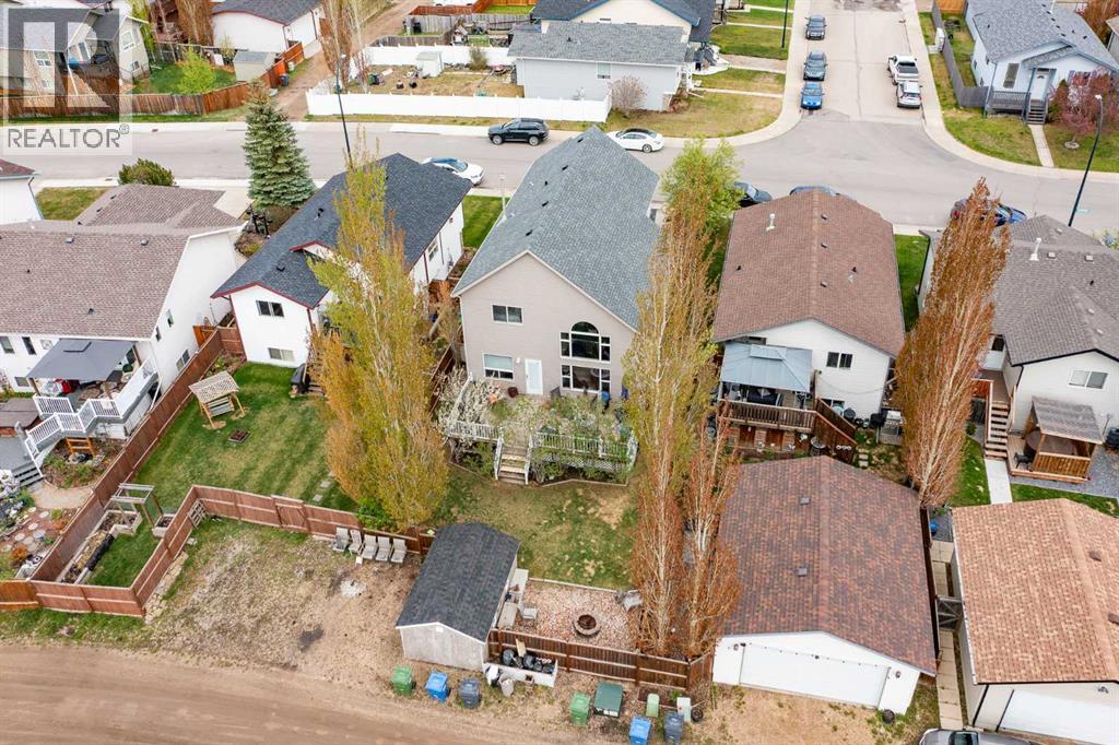 Photo 35 of 70 Drummond Avenue, Red Deer AB