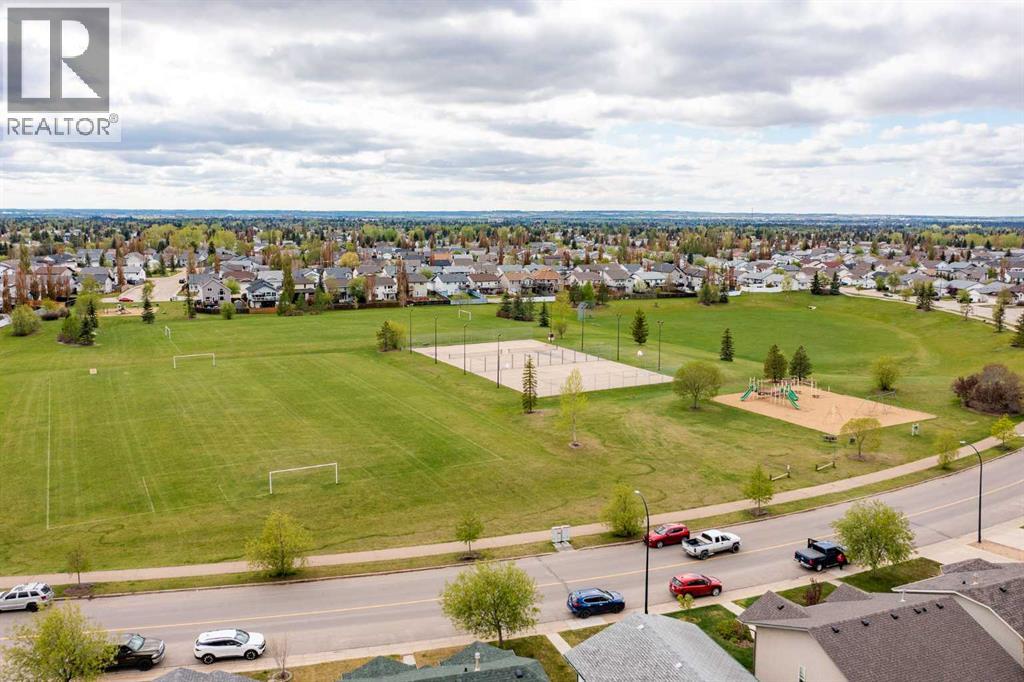Photo 31 of 70 Drummond Avenue, Red Deer AB