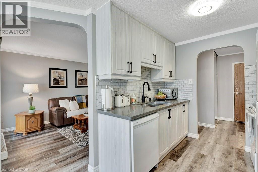 Photo 13 of 200 Jamieson Parkway Unit 118, Cambridge ON