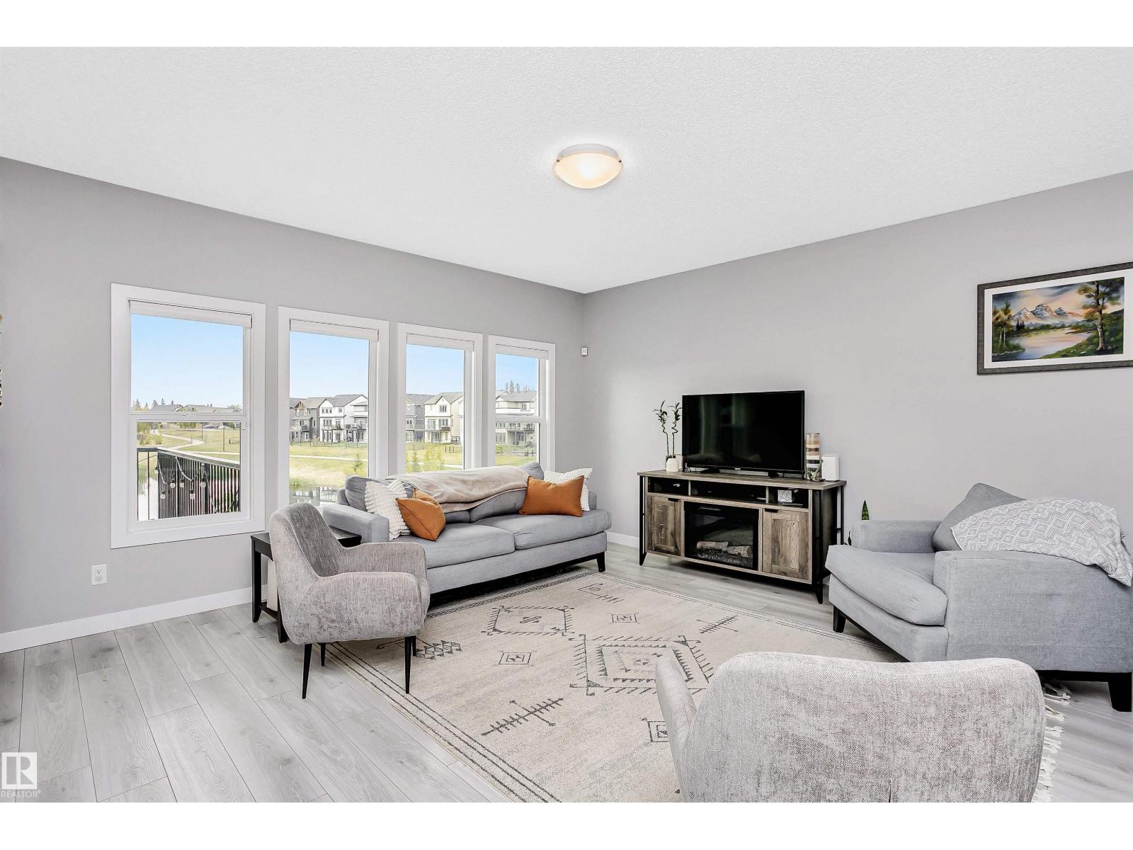 Photo 15 of 7721 Eifert Cr Nw, Edmonton AB