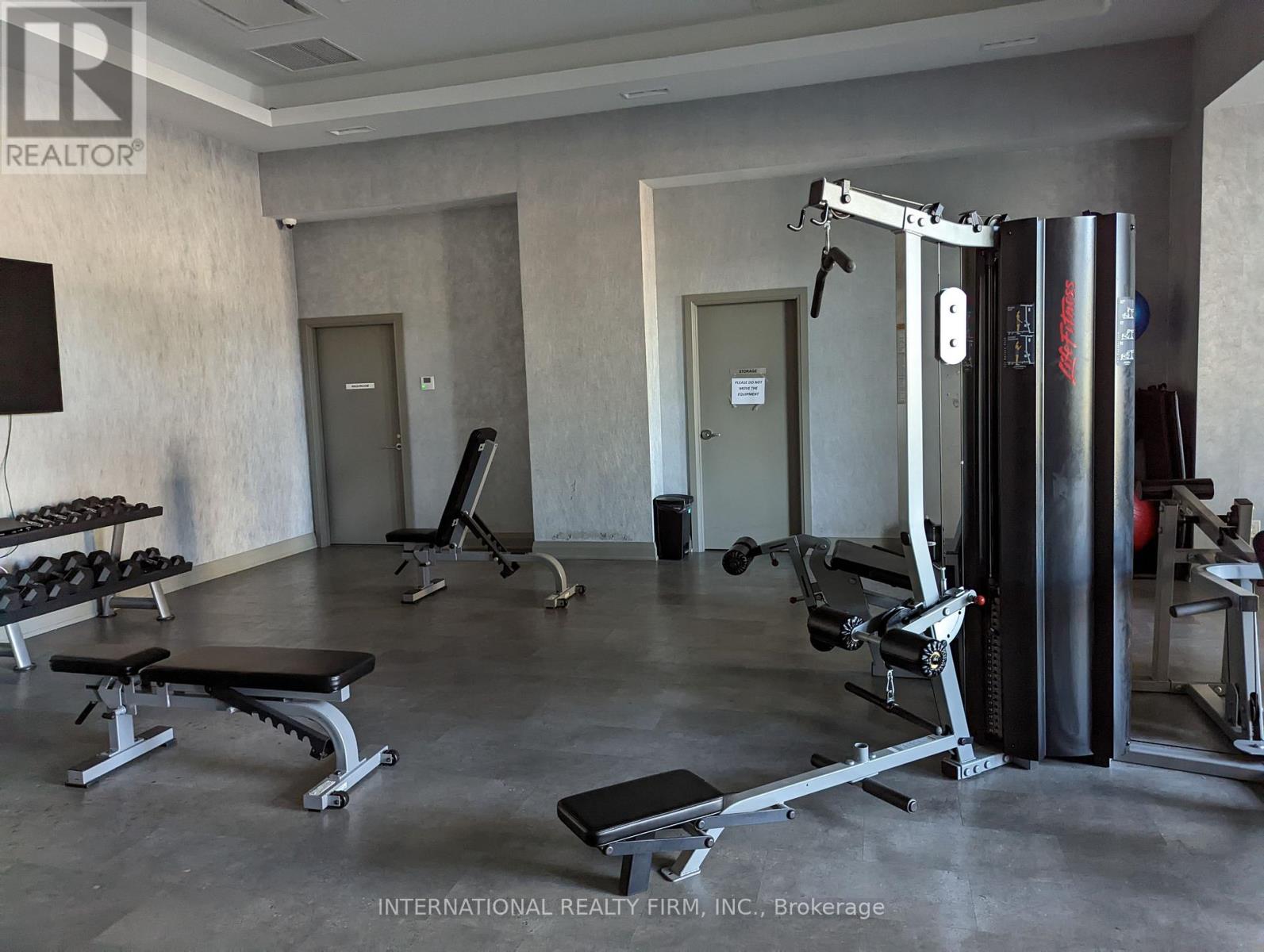 Photo 14 of 214 30 Meadowglen Place, Toronto ON