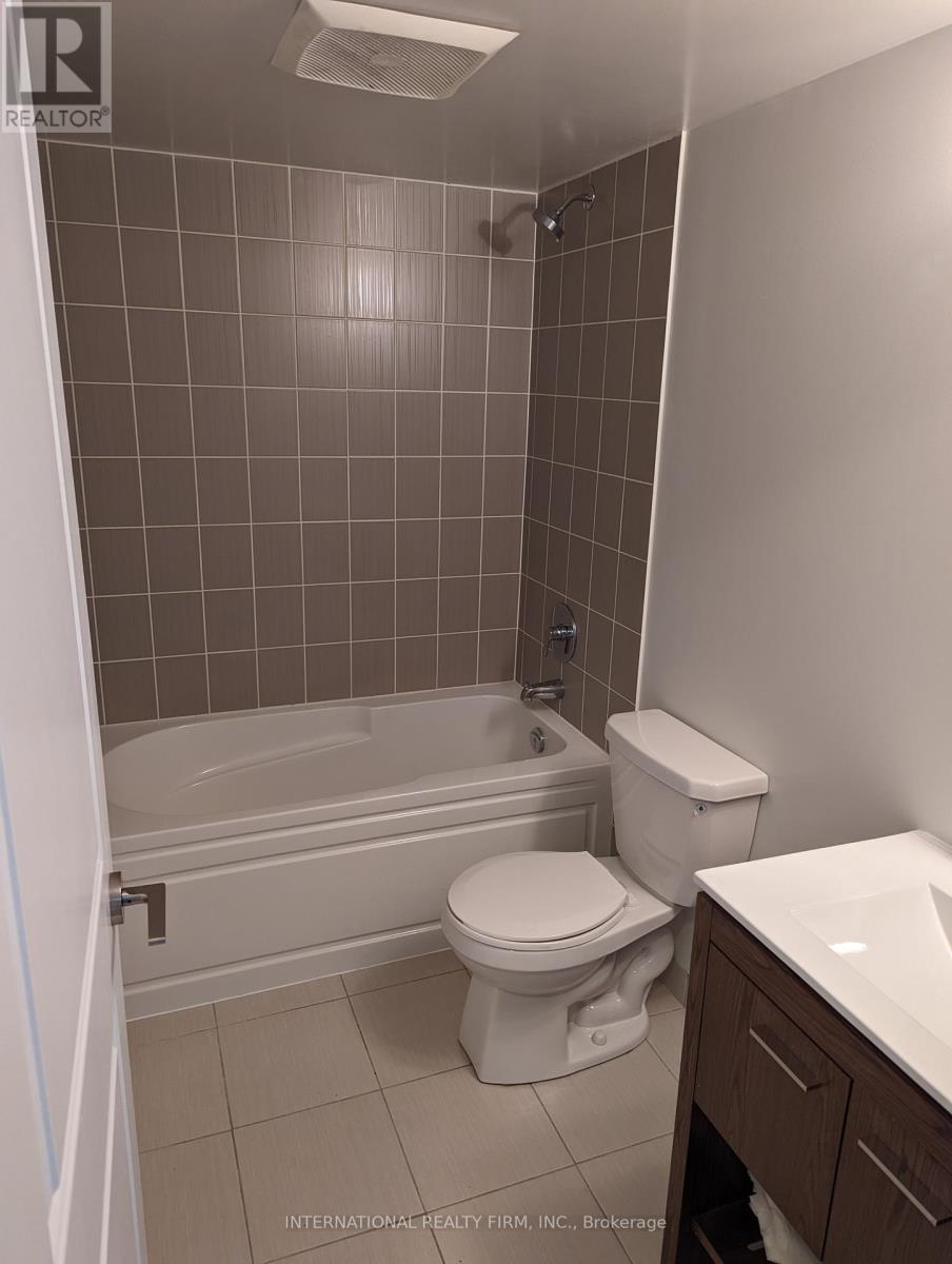 Photo 5 of 214 30 Meadowglen Place, Toronto ON