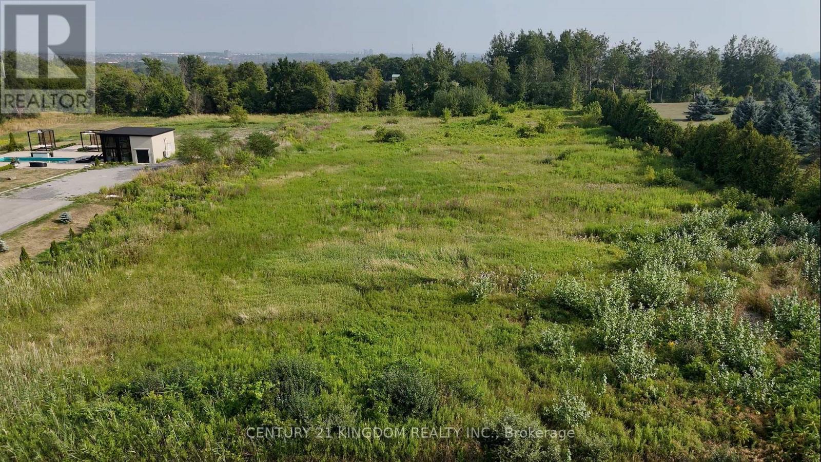 Photo 4 of 225 5th Concession Road, Ajax ON