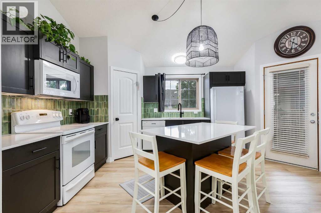 Single Family House for Sale in   Everridge Square SW Evergreen Calgary 