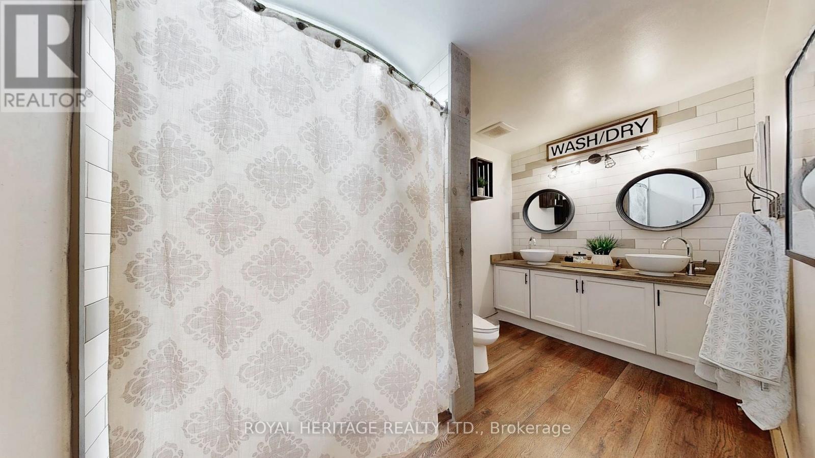 Photo 25 of 32 Fenwick Avenue, Clarington ON