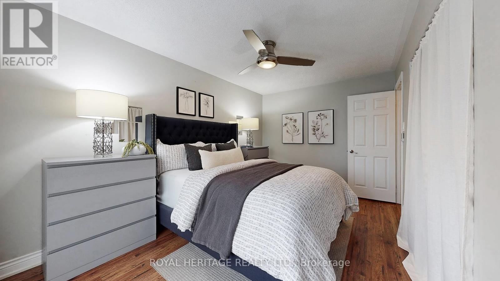 Photo 16 of 32 Fenwick Avenue, Clarington ON