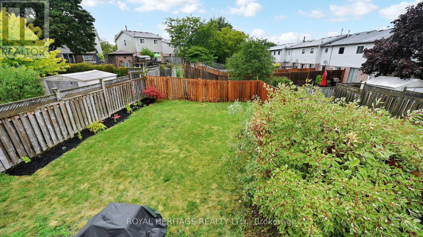 Photo 30 of 32 Fenwick Avenue, Clarington ON