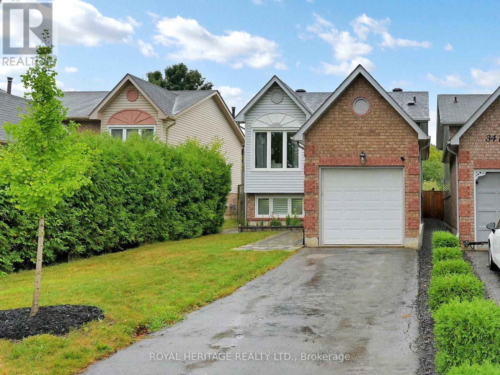Photo 1 of 32 Fenwick Avenue, Clarington ON