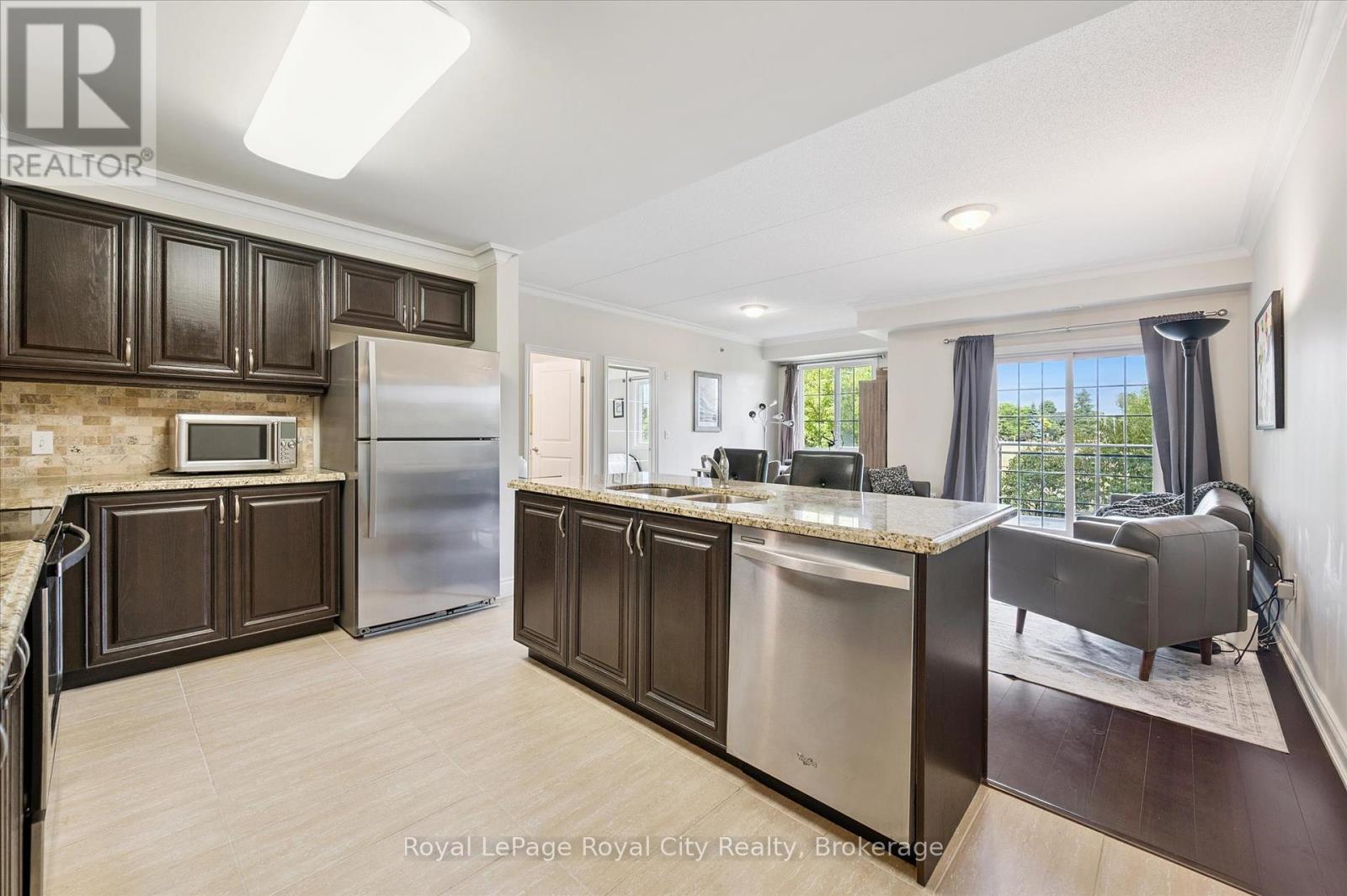 Photo 8 of 122 1440 Gordon Street, Guelph ON