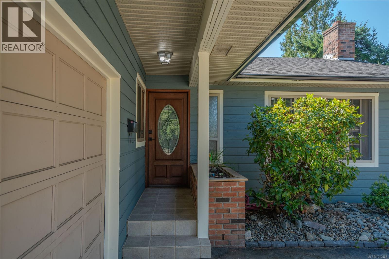 Photo 5 of 2549 Labieux Rd, Nanaimo BC