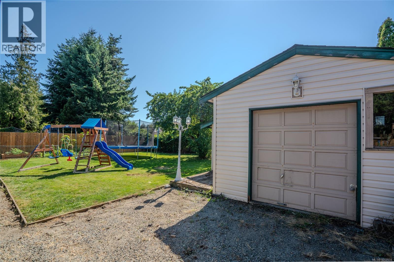 Photo 6 of 2549 Labieux Rd, Nanaimo BC
