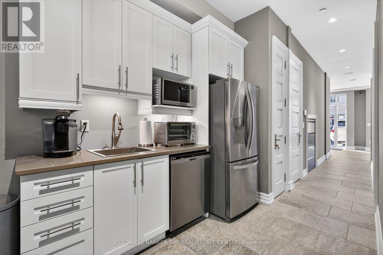 Photo 12 of 5 16945 Leslie Street, Newmarket ON