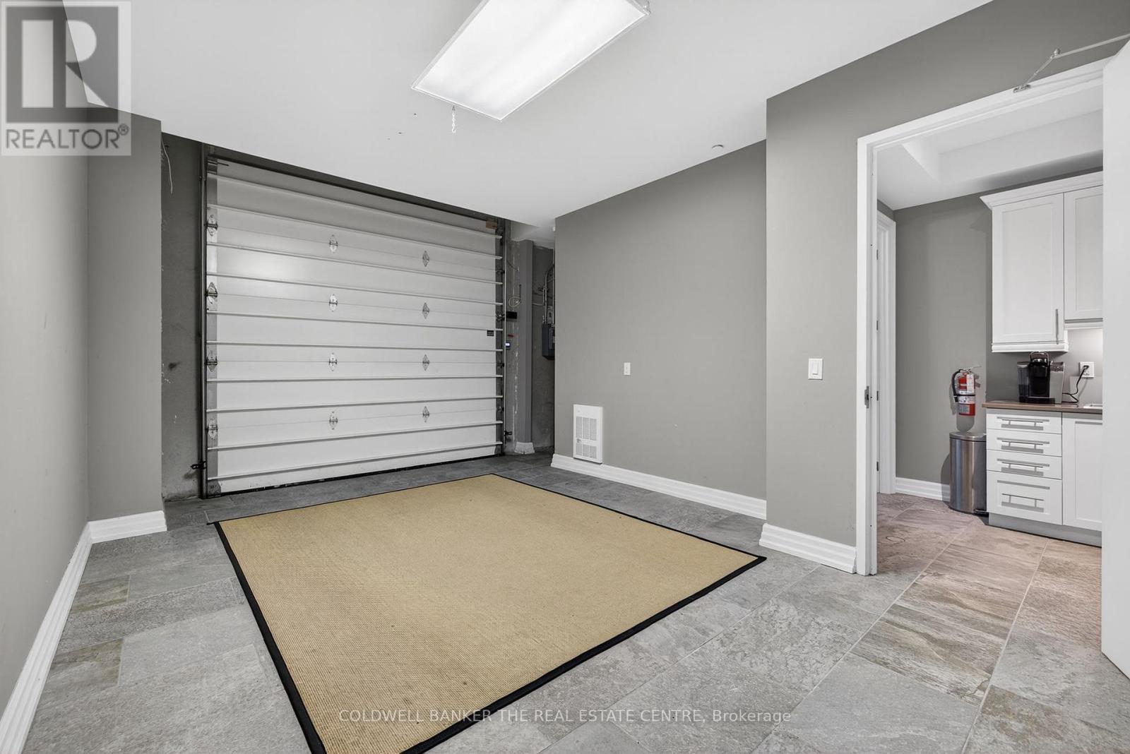 Photo 14 of 5 16945 Leslie Street, Newmarket ON