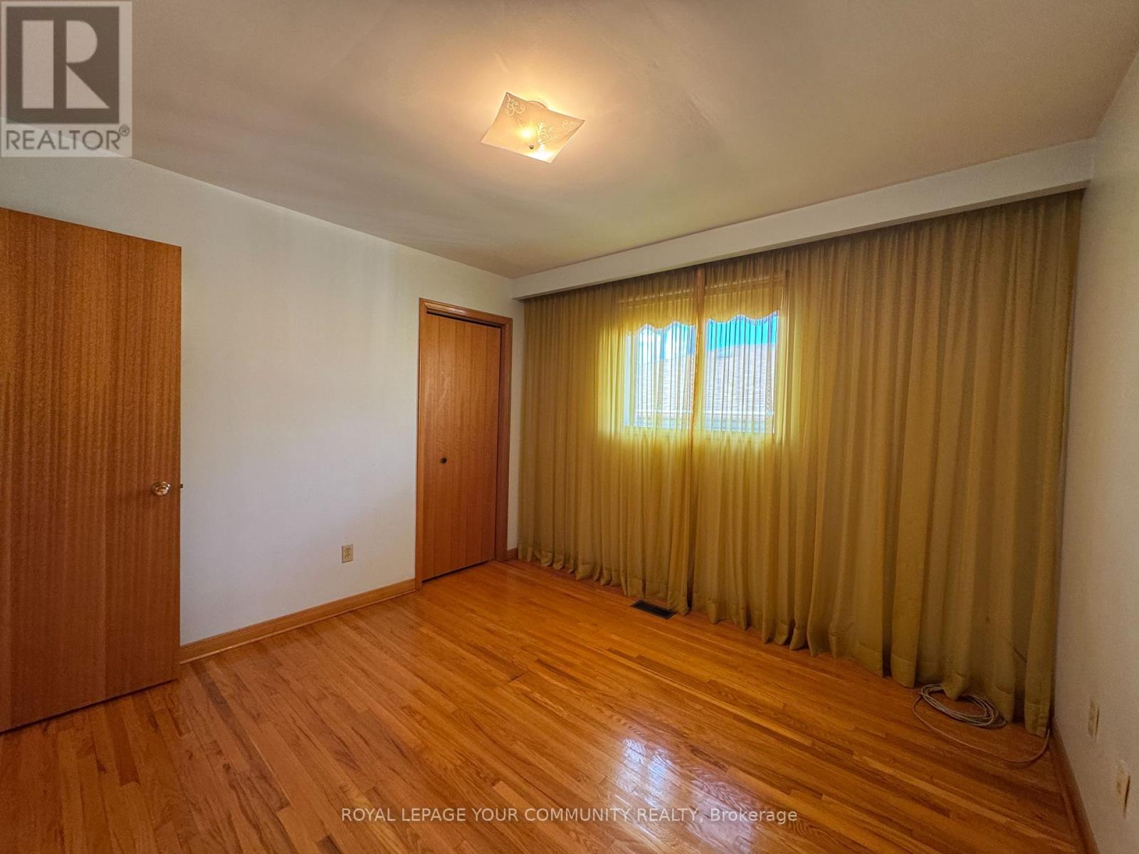 Photo 19 of 160 Jules Avenue, Vaughan ON