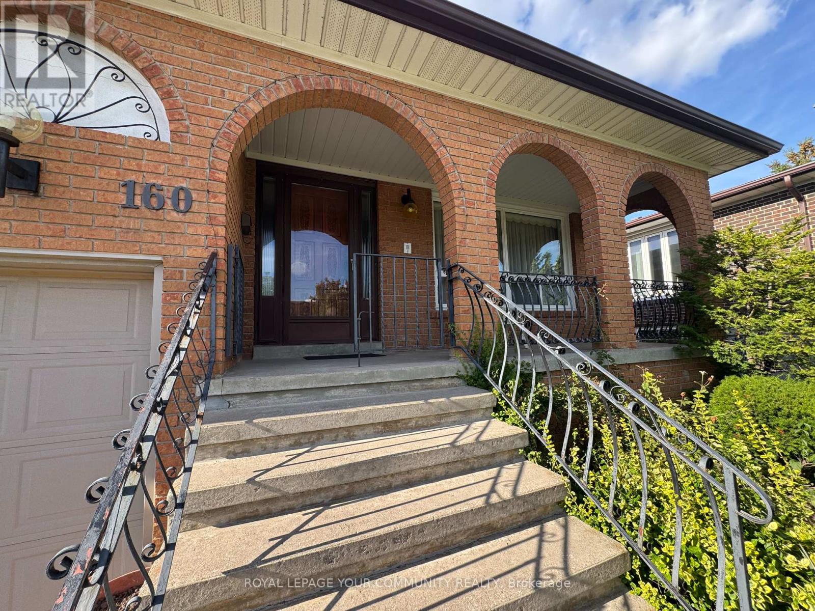 Photo 3 of 160 Jules Avenue, Vaughan ON