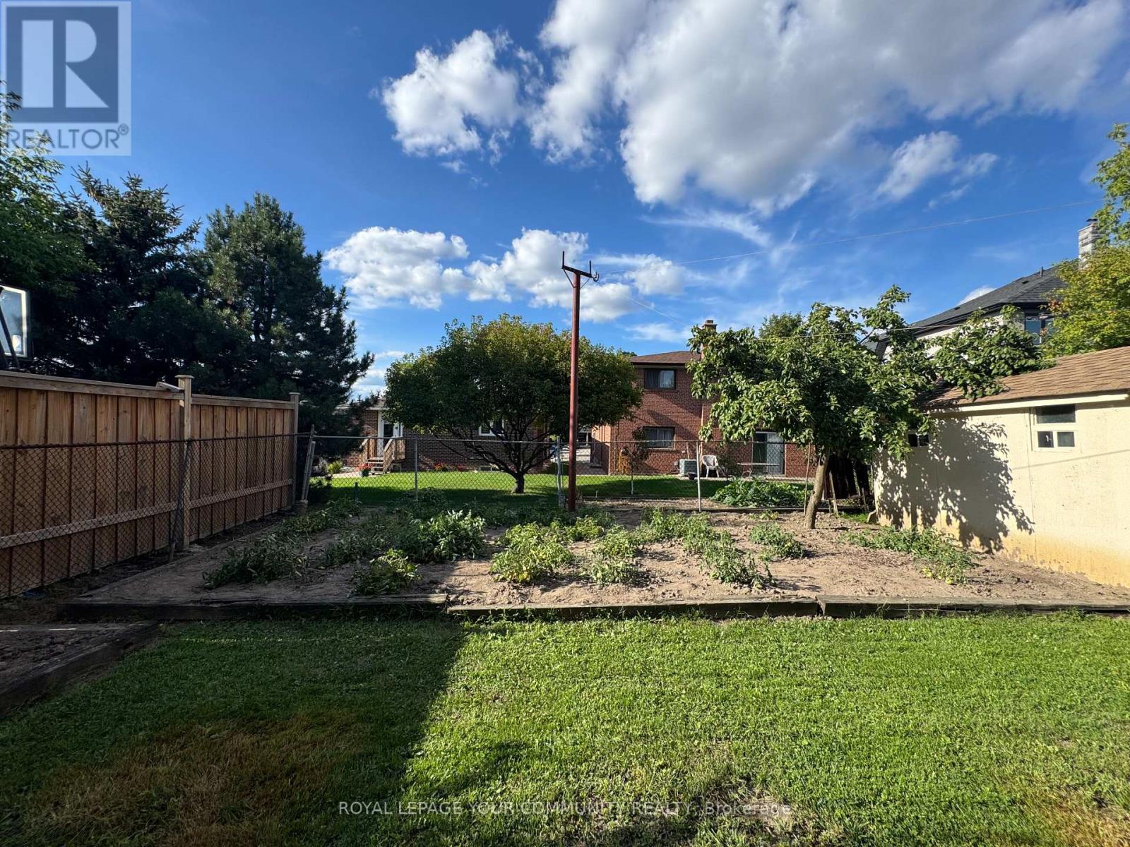 Photo 39 of 160 Jules Avenue, Vaughan ON