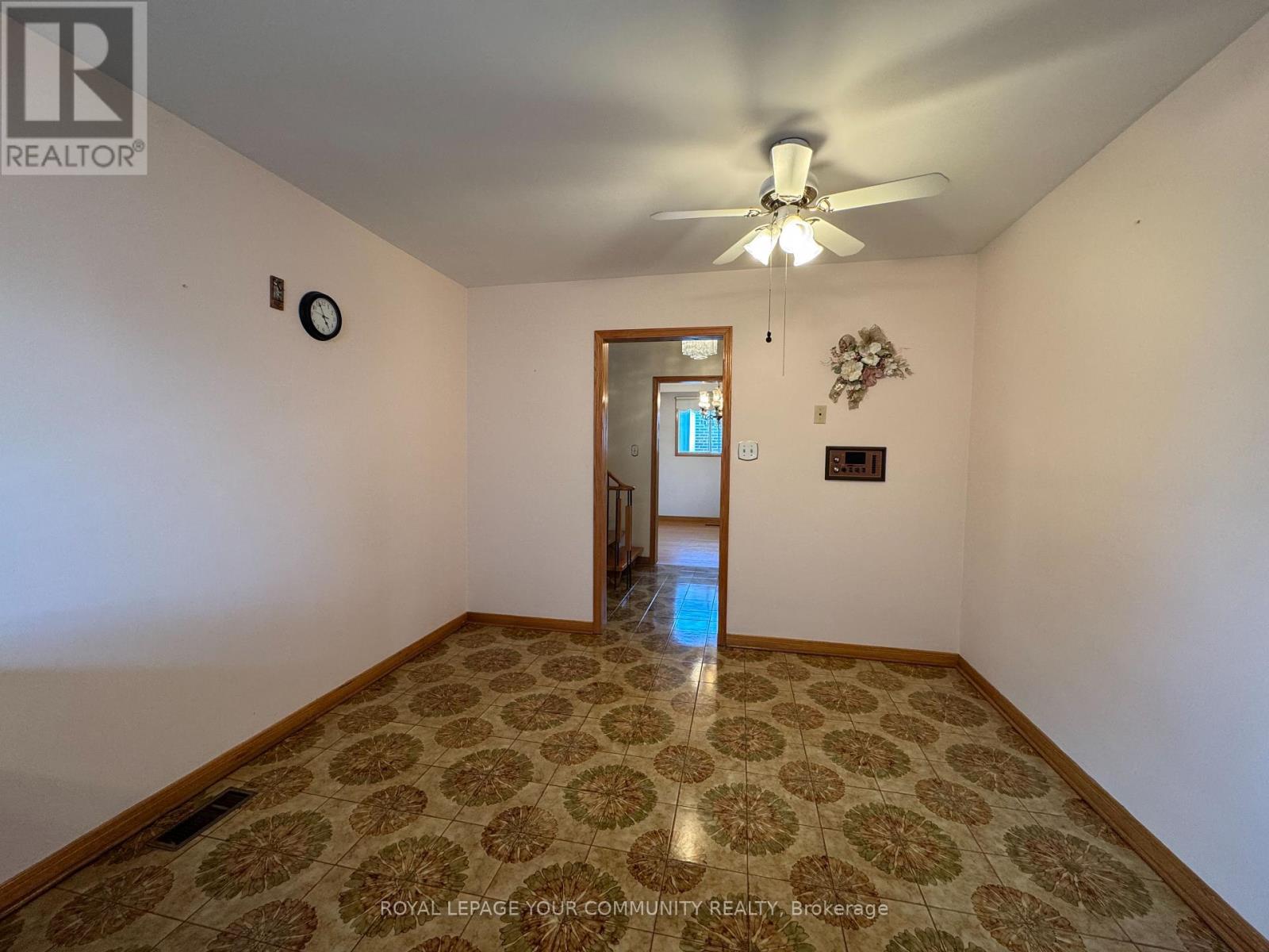 Photo 9 of 160 Jules Avenue, Vaughan ON