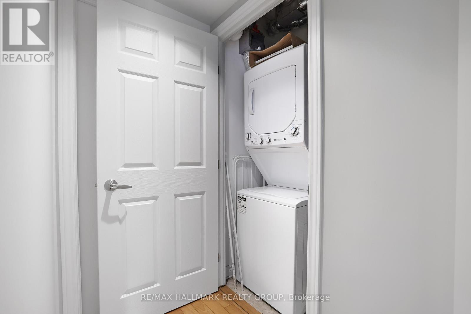 Photo 20 of 405 445 Laurier Avenue W, Ottawa ON
