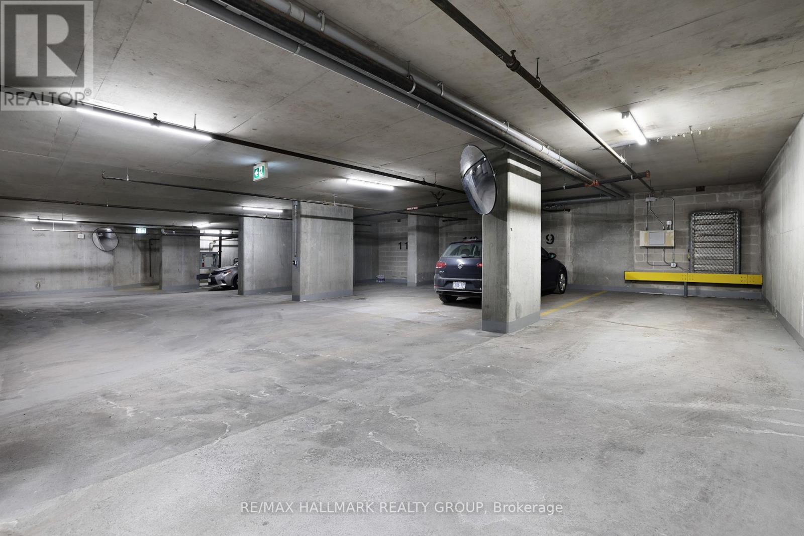 Photo 31 of 405 445 Laurier Avenue W, Ottawa ON