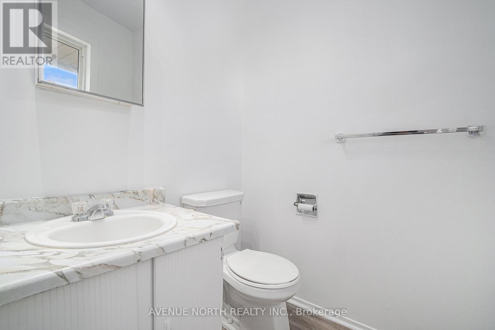 Photo 20 of 1747 Dondale St Street, Ottawa ON