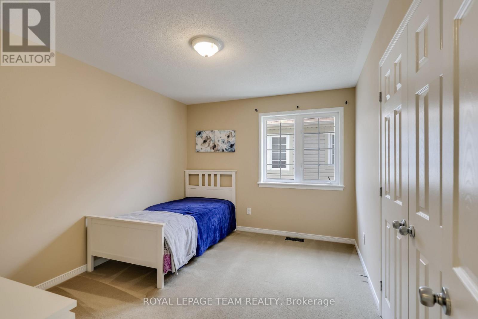 Photo 29 of 474 West Ridge Drive, Ottawa ON