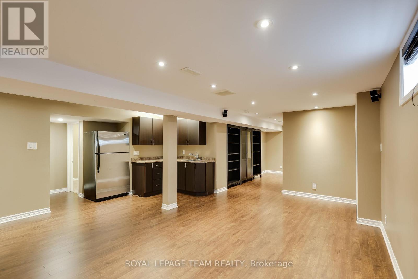 Photo 36 of 474 West Ridge Drive, Ottawa ON