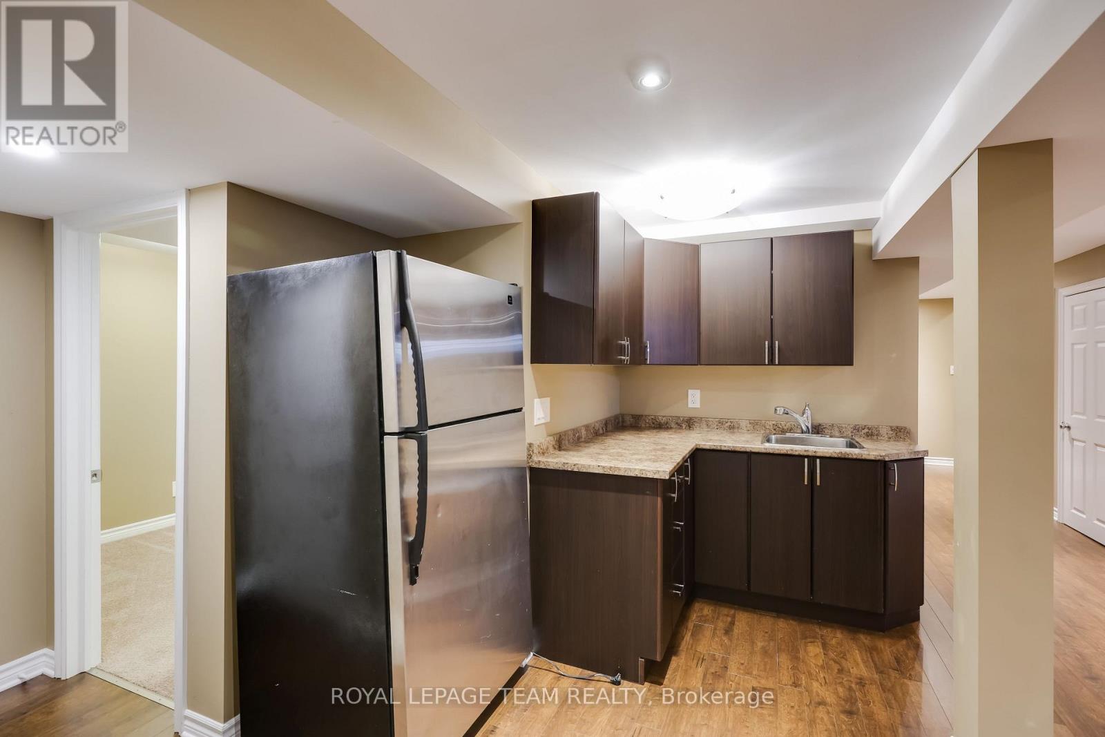Photo 37 of 474 West Ridge Drive, Ottawa ON