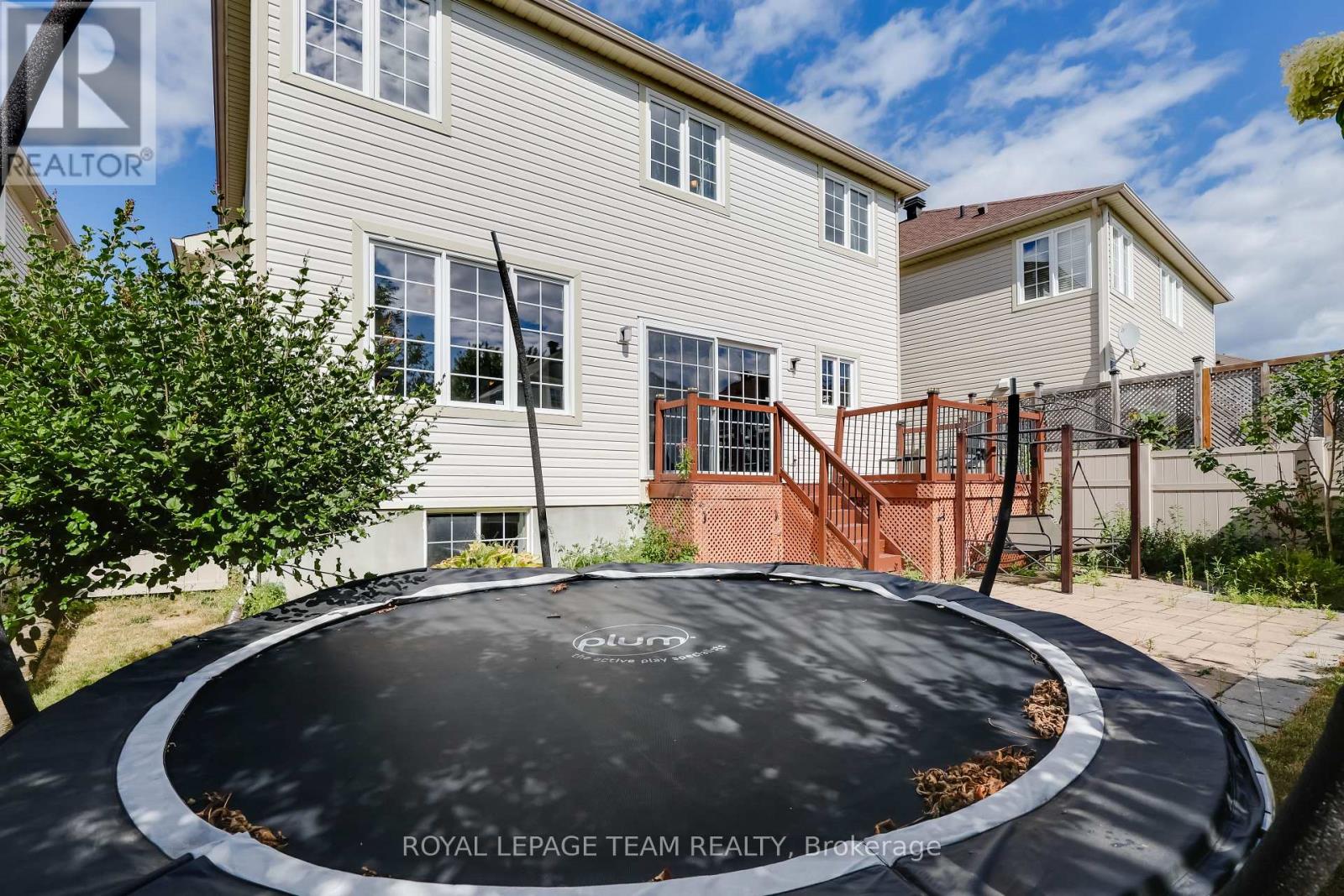 Photo 49 of 474 West Ridge Drive, Ottawa ON