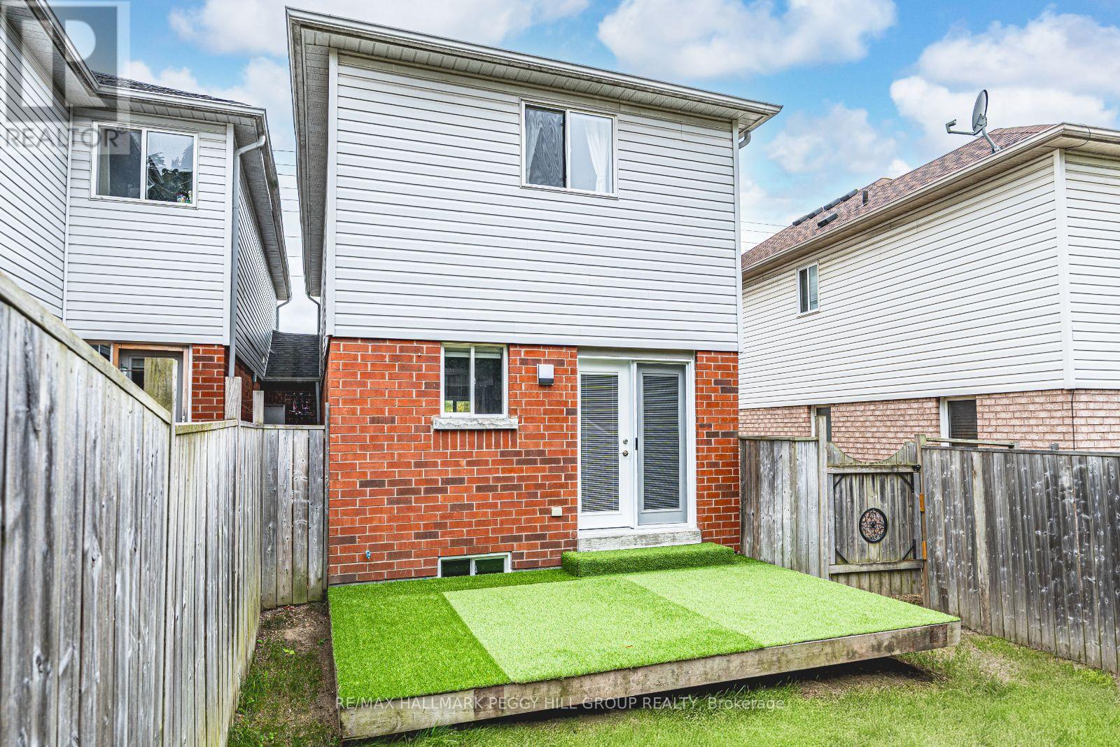 Photo 10 of 367 Ferndale Drive S, Barrie ON