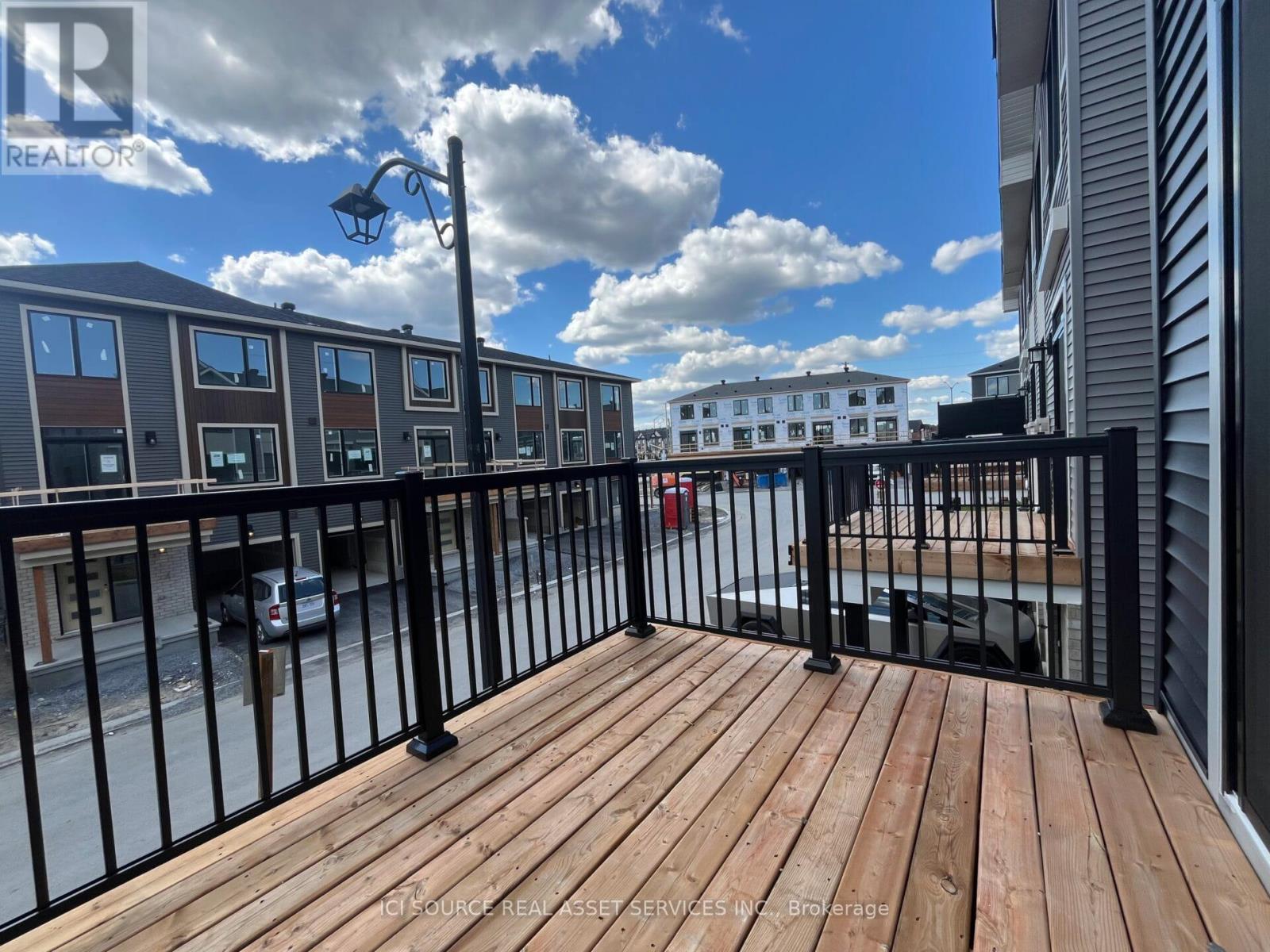 Photo 12 of 418 Silverberry Private, Ottawa ON