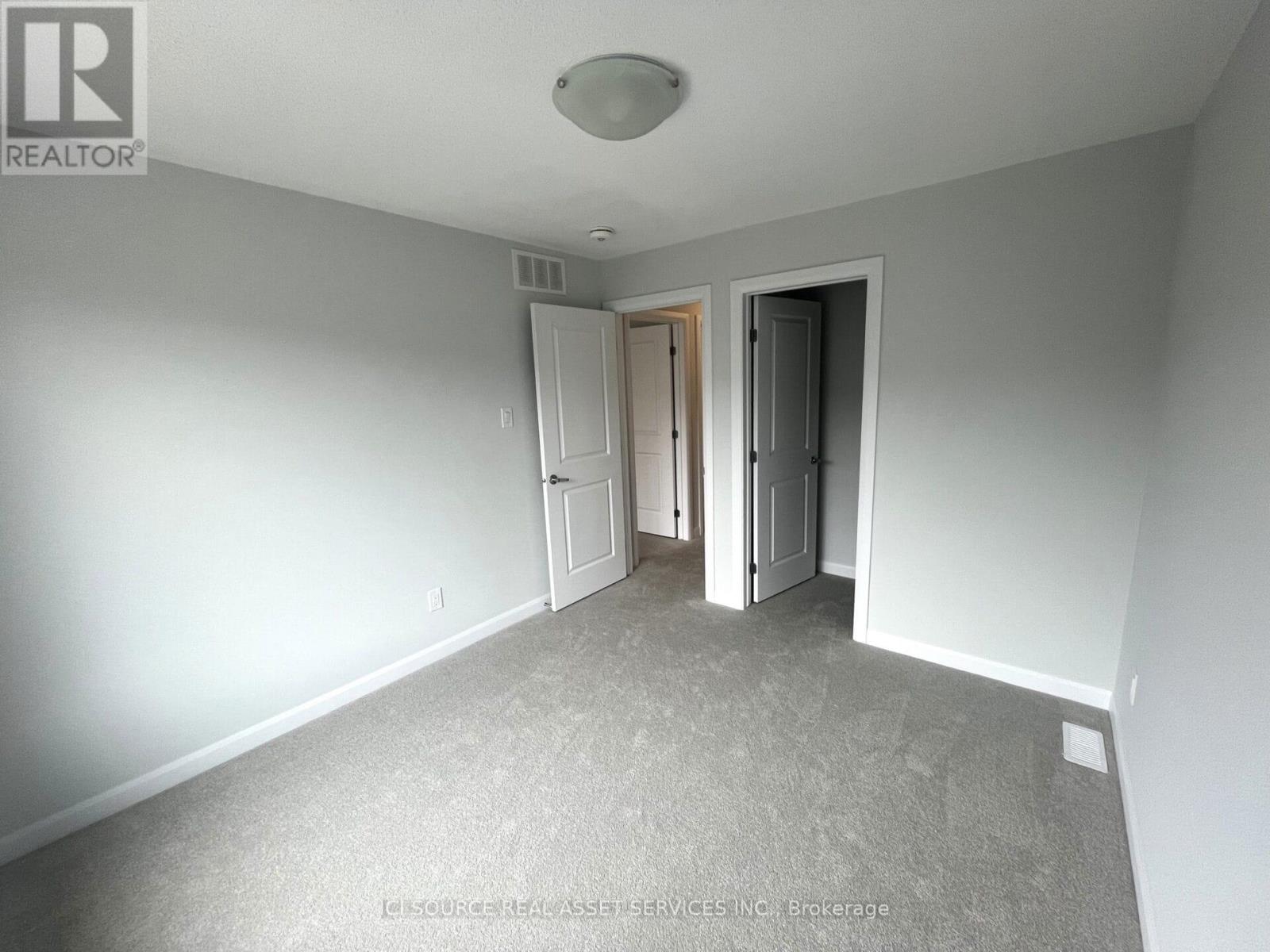 Photo 16 of 418 Silverberry Private, Ottawa ON
