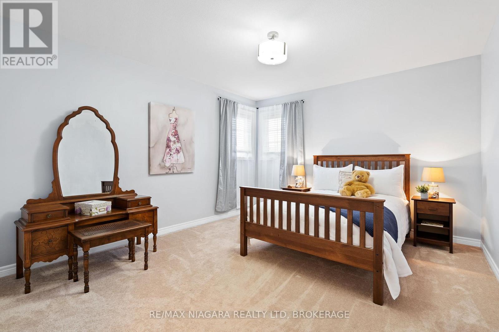 Photo 25 of 37 Buckley Terrace, Pelham ON
