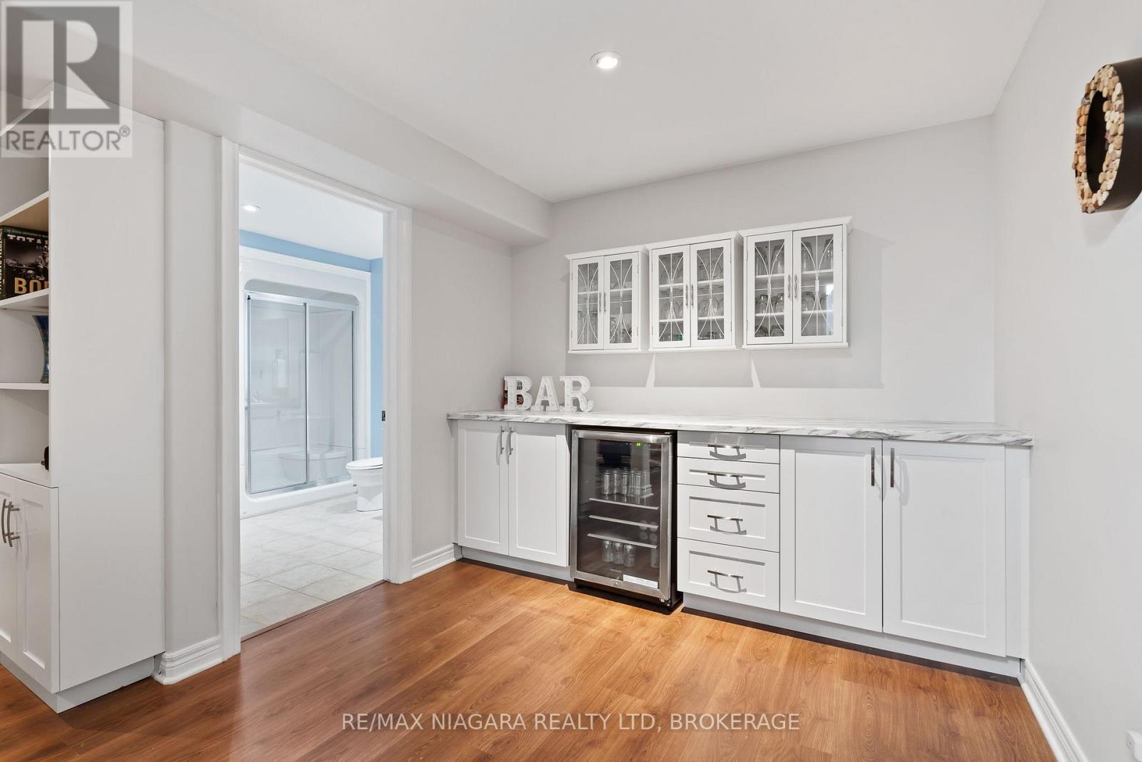 Photo 29 of 37 Buckley Terrace, Pelham ON